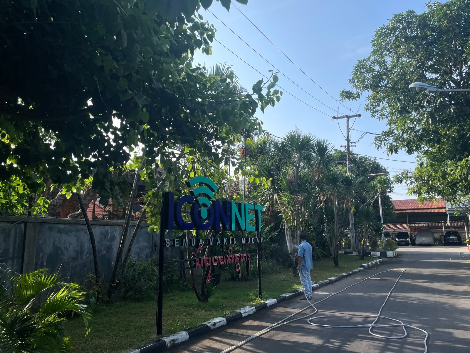 PLN Icon Plus SBU Regional Bali dan Nusa Tenggara Perkuat Budaya Peduli Lingkungan
