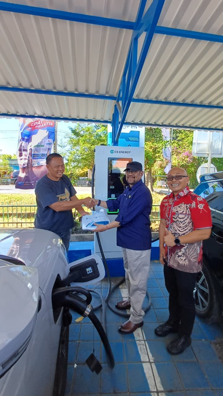 Komisaris PLN Icon Plus Apresiasi Masyarakat yang Beralih ke Kendaraan Listrik, Dukung Percepatan Transisi Energi