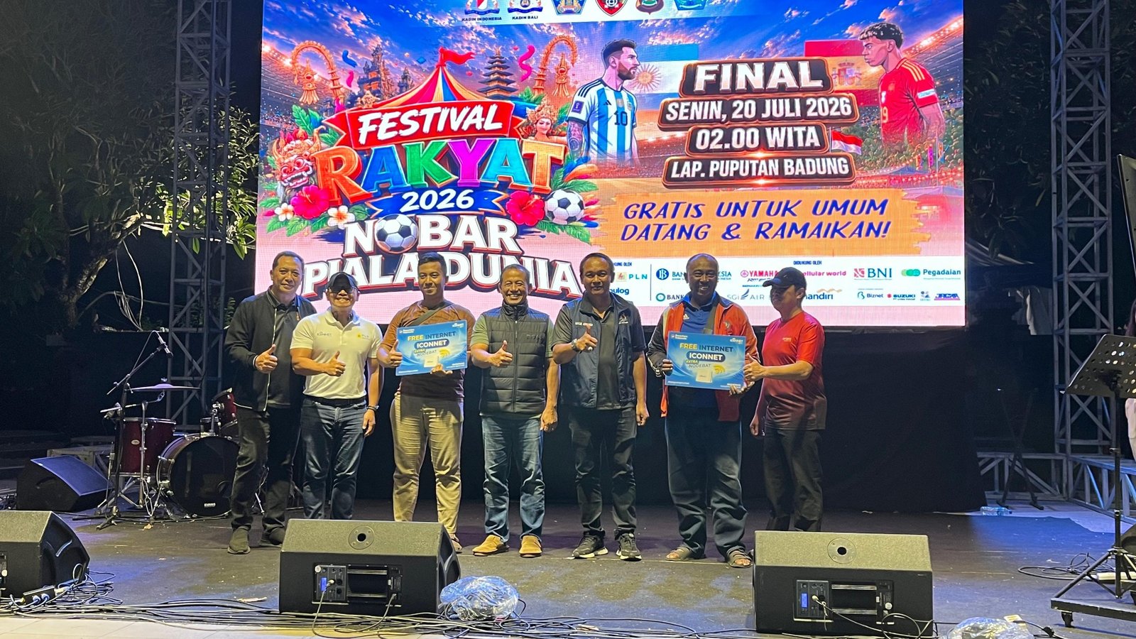 PLN Icon Plus Semarakkan Festival Rakyat melalui Nobar Bersama di Lapangan Puputan Badung