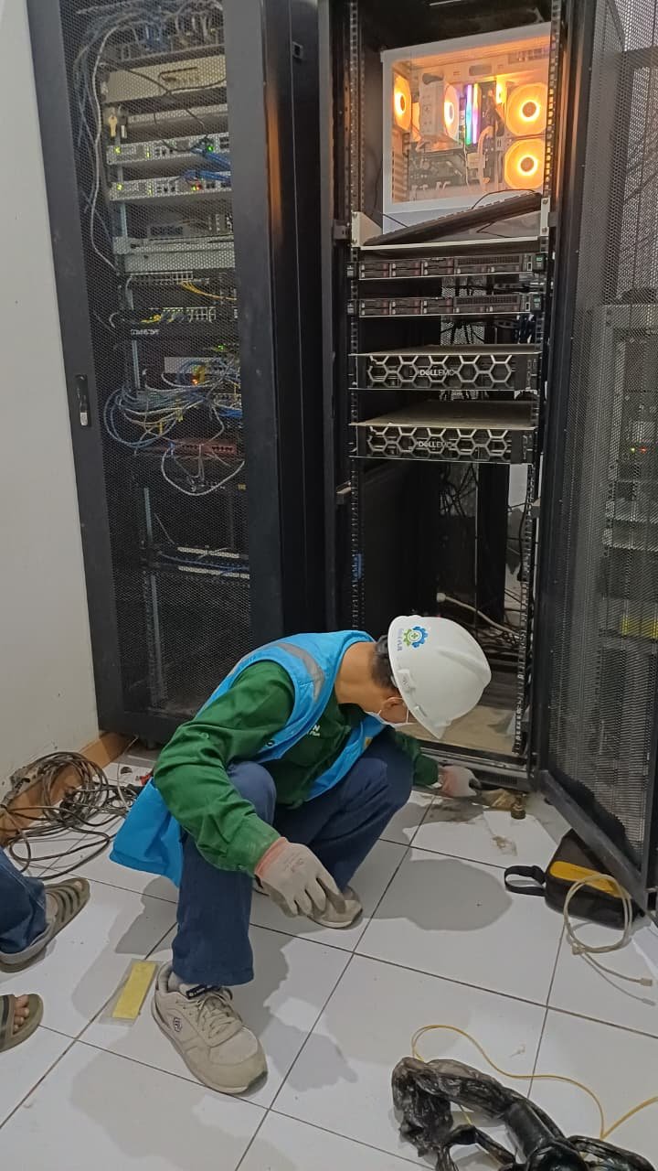 PLN Icon Plus Lakukan Perawatan Berkala Perangkat Server untuk Menjaga Keandalan Jaringan